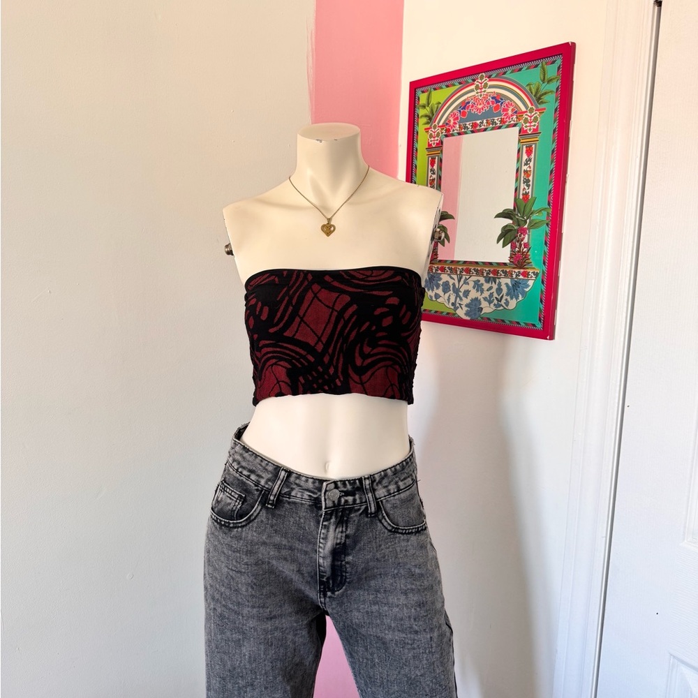 Women’s Strapless Red & Black Patterned Tube Top